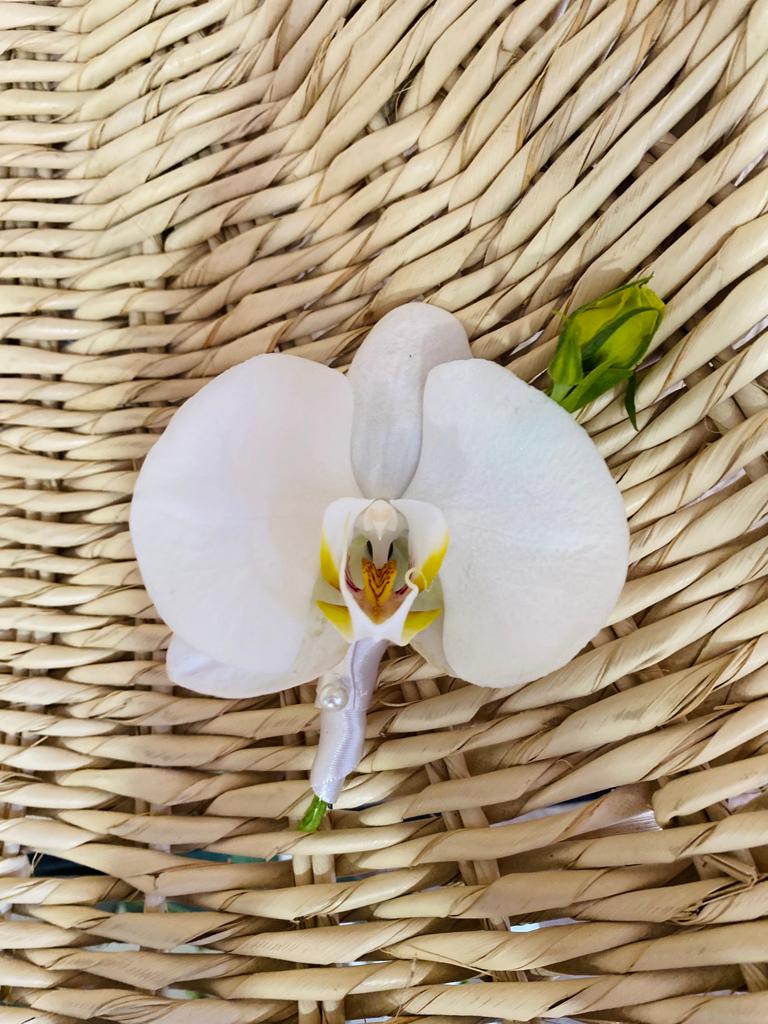 Boutonniere orquídea