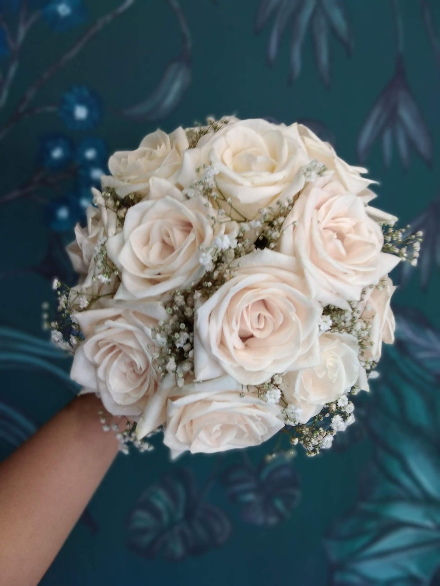 Ramo de novia rosas y gypso